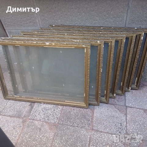 Стари дървени рамки за картини постери плакати 