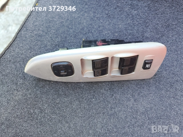 Бутони/панел управление стъкла лява врата Mazda Premacy 2.0 DiTD 2007