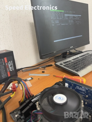 Intel Core i7 9700K, снимка 3 - Процесори - 55675542
