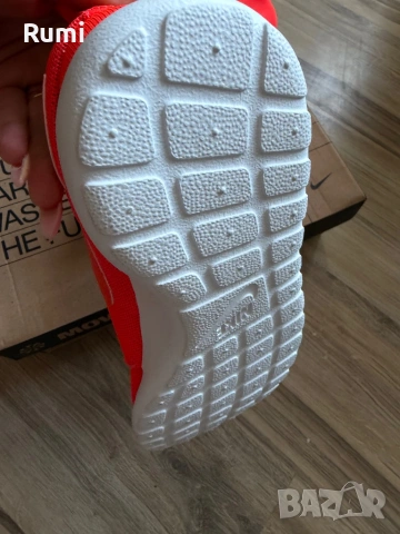 Оригинални нови маратонки NIKE ROSHE RUN! 38,5 н, снимка 7 - Маратонки - 54768288