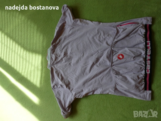 продавам дамска колоездачна фланелка на марката castelli,размер XL в бледо лилаво, снимка 4 - Якета - 54615117
