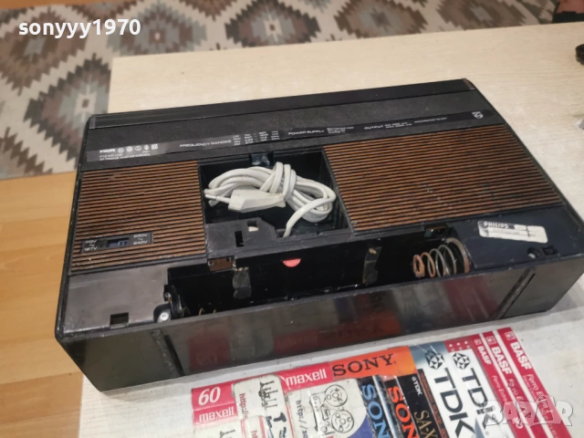 PHILIPS TYPE 22RR522/19R-ВНОС SWISS 0606262047L4, снимка 10 - Радиокасетофони, транзистори - 54803722