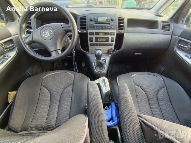 Продавам Тойота Корола Версо газ-бензин , снимка 4 - Автомобили и джипове - 54859905