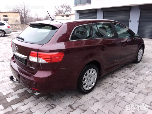 Toyota Avensis 2.0D4D-124kc. FACELIFT, снимка 8 - Автомобили и джипове - 54526732