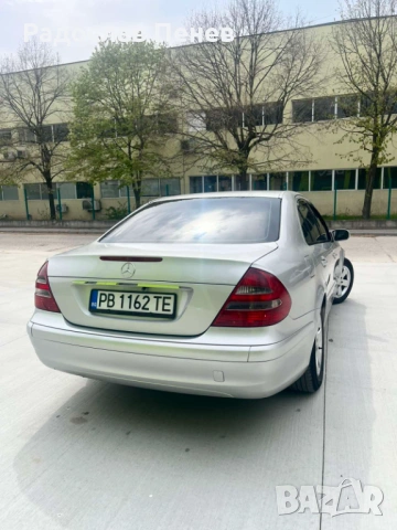 Мерцедес Е220 автоматик 3350евро, снимка 5 - Автомобили и джипове - 54908351