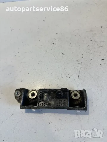 Конзола (държач) 9H2Q-9W276-B за Land Rover Discovery 4 3.0 TDV6 2010–2015
