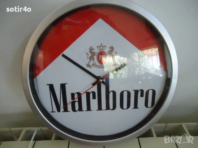  Marlboro  часовник, приблизително 30 см.