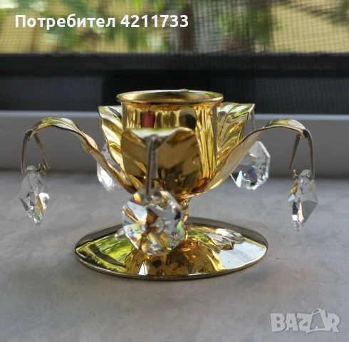 прекрасен пепелник с Сваровски Swarowsky кристали НОВО