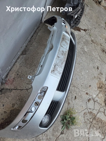 предна броня за vw golf 5 , снимка 4 - Части - 54935228