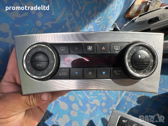 Интериорни лайсни оправление климатик Мерцедес С220 w203 S203 Mercedes A2038215781 A2038301985 С270 , снимка 3 - Части - 55266140