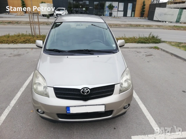 Toyota Corolla verso 1.8i Linea Sol/LPG, снимка 5 - Автомобили и джипове - 54606046