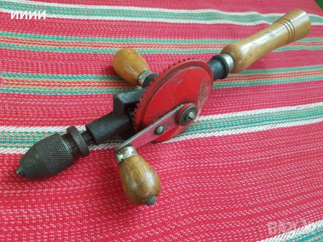 Ръчна дрелка маткап