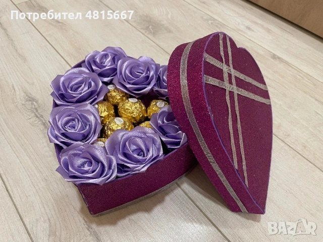 Букет с рози и бонбони в кутия, снимка 2 - Подаръци за жени - 54398454