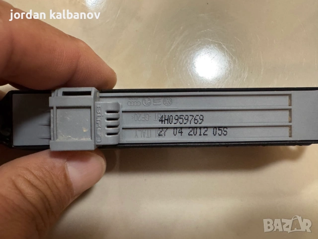 263 Бутони памет на предна лява седалка на Ауди Audi A8 D4 4H само за 20eur. 4H0959769, снимка 4 - Части - 55194830