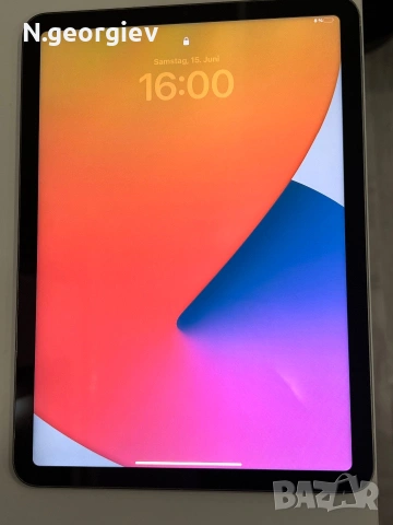 Apple iPad Air 5 (2022) M1 – Отлично състояние, снимка 2 - Apple iPhone - 55023422