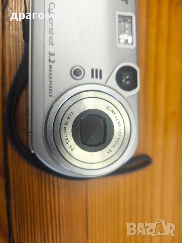 SONY Cyber-shot 3,2 MEGA PIXELS DSC-P72 , снимка 8 - Фотоапарати - 54615501