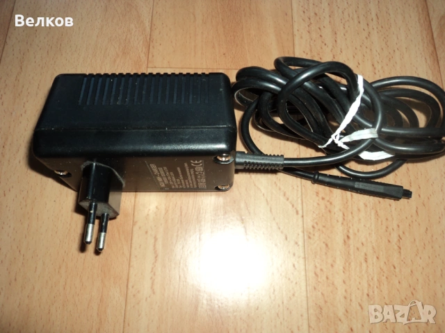 Джойстик за стара електронна игра и Зарядно за батерии 6V, снимка 4 - Други игри и конзоли - 54150617