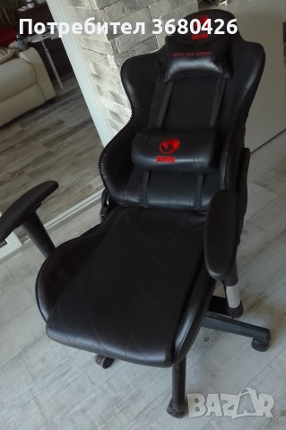 Продавам чудесен Геймърски стол, снимка 5 - Столове - 54904405
