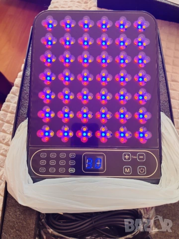 Продавам чисто нов безжичен LED фототерапевтичен панел за светлинна терапия на лице и тяло.
