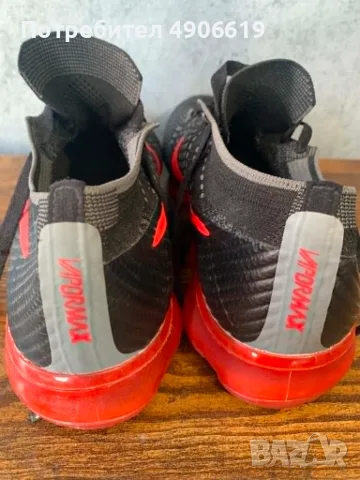 Nike Air VaporMax Flyknit (№43) – обувани броени пъти, снимка 2 - Маратонки - 55604759