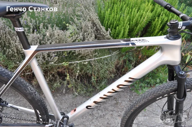  Canyon Exceed CF 7-карбонов велосипед- 29 цола, снимка 2 - Велосипеди - 55326470