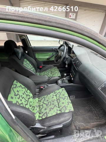 VW Golf 4 1,6 SR, снимка 5 - Автомобили и джипове - 54878495