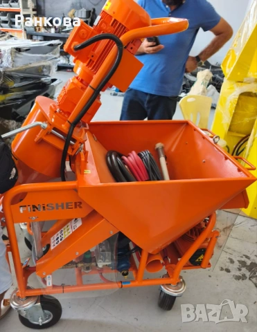 Продавам чисто нова професионална машина за мазилки