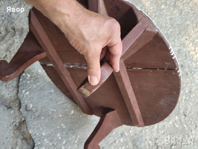 Софра стара изпозлвана, и боядисана допълнително с боя, здрава, , снимка 2 - Маси - 55072012