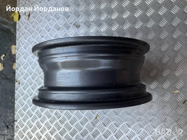 Джанта 15" Suzuki Jimny, снимка 2 - Гуми и джанти - 55550338