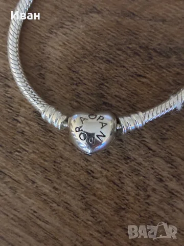 Pandora Колие Любов, снимка 3 - Колиета, медальони, синджири - 55609333