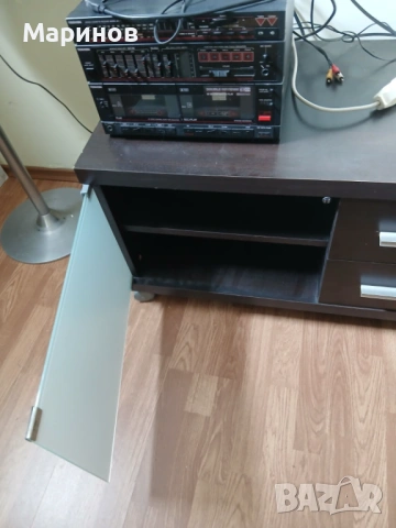 ТВ шкаф (Швейцария), снимка 2 - Шкафове - 54326795