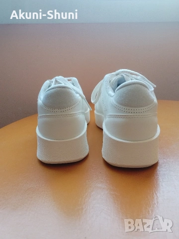 Adidas Mullaly low N⁰40 eur, снимка 3 - Ежедневни обувки - 54625310