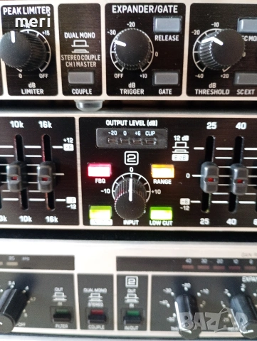 Продавам Behringer FBQ1502HD Ultragraph Pro – Професионален 2x15 Band Graphic EQ, снимка 2 - Еквалайзери - 54836825