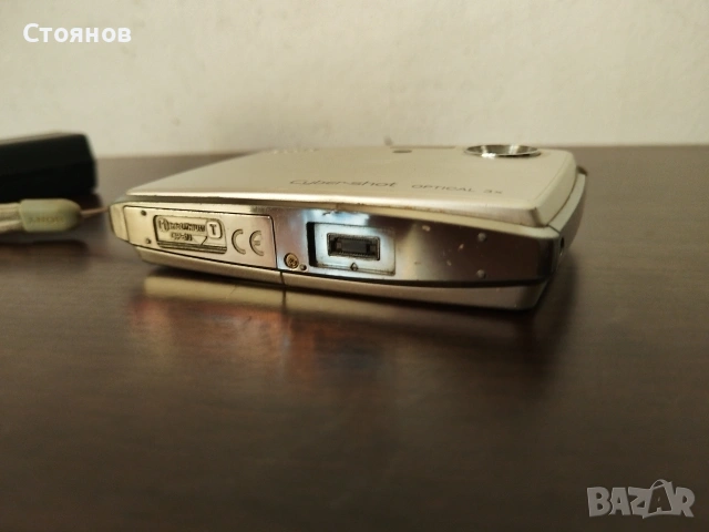 SONY Cyber-shot DSC-T33 Japan, снимка 13 - Фотоапарати - 54568932