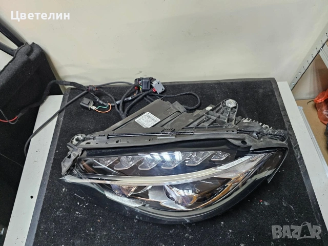 Ляв фар Mercedes C класа W205 LED lqv far мерцедес 205, снимка 7 - Части - 54561586