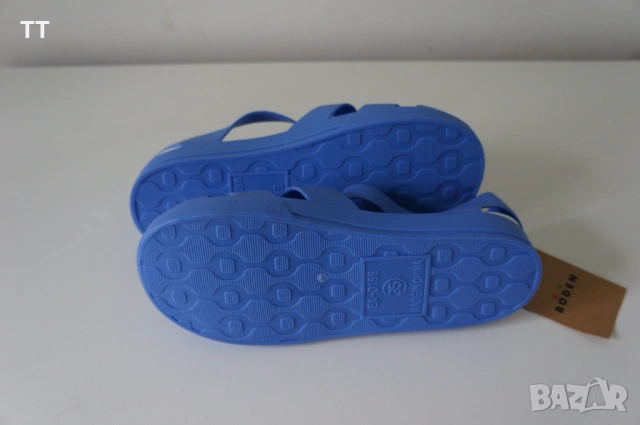 НОВИ гумени сандали Mini Boden UK, номер 34/35., снимка 4 - Детски сандали и чехли - 54135530