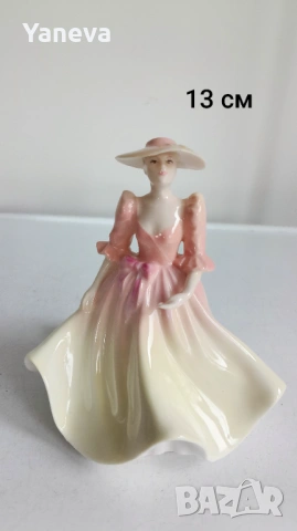 Фигурка на дама от Coalport „May Ball“ – фин костен порцелан от 1990 г., ръчно рисувана