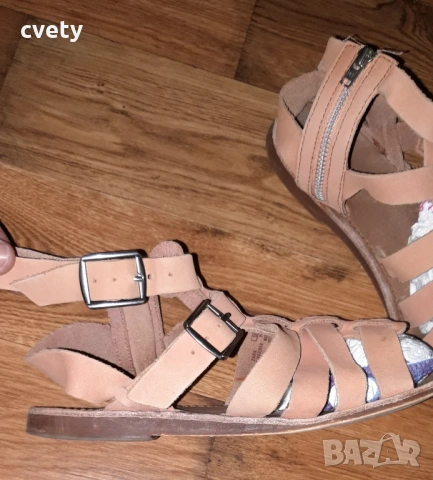Естествена кожа сандалки ZARA 33 номер, снимка 4 - Детски сандали и чехли - 54794806
