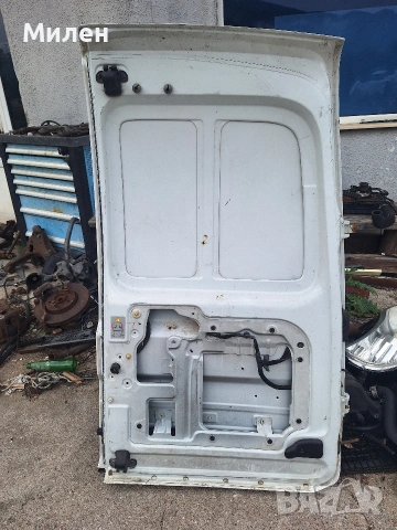 Задна Лява Врата На Багажното Отделение Renault Kangoo 2008 Година Рено Канго, снимка 5 - Части - 55015660