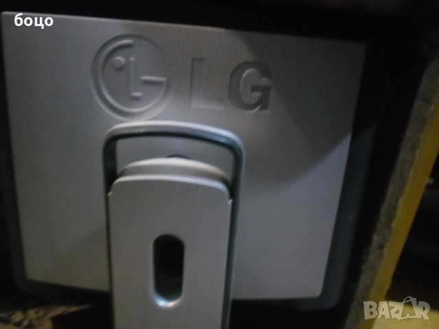 Продавам монитор LG, снимка 2 - Монитори - 54626058