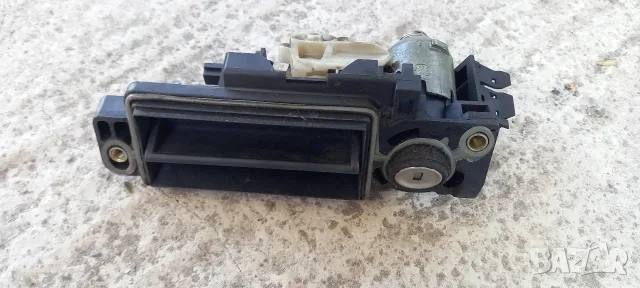 Външна дръжка заден капак Mercedes W203 W211