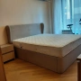 продавам тапицирана спалня матрак и две нощни шкафчета, снимка 1