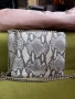 Оригинална чанта на Just Cavalli запазена,чантата върни заедно с торбичката ., снимка 2