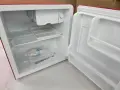 Минибар COMFEE 47L, Мини хладилник с компресор, Ретро дизайн, Червен, Бял , снимка 12
