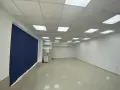 Търговско помещение на отлична локация + 4 паркоместа, включени в цената , снимка 1
