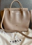 Чанта Furla, бежова, голяма, много лека, в отлично състояния, снимка 2