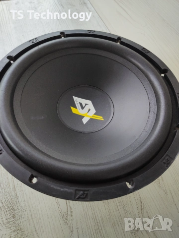 Като нов! 12" Субуфер ESX ES 124 (500W Max / 4 Ohms) – Перфектен бас, снимка 2 - Аксесоари и консумативи - 55282984