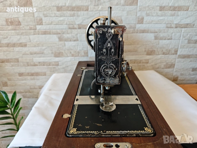 Ръчна шевна машина - GRITZNER - 1920" година - Germany, снимка 5 - Антикварни и старинни предмети - 54353998