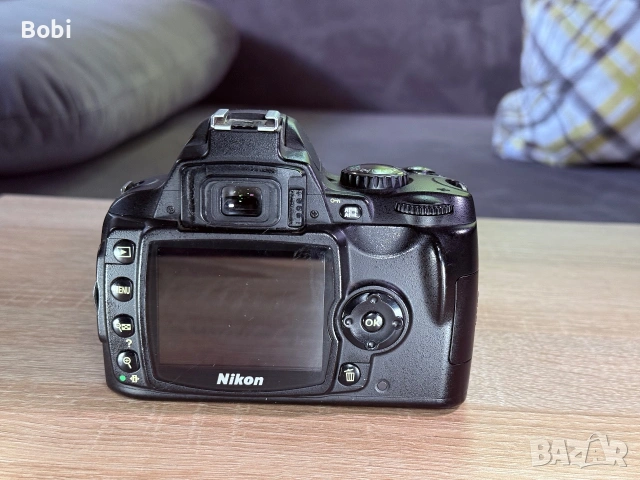 Nikon D40 с обектив Nikon AF-S DX NIKKOR 18-55mm f/3.5-5.6G II ED, снимка 15 - Фотоапарати - 55050190