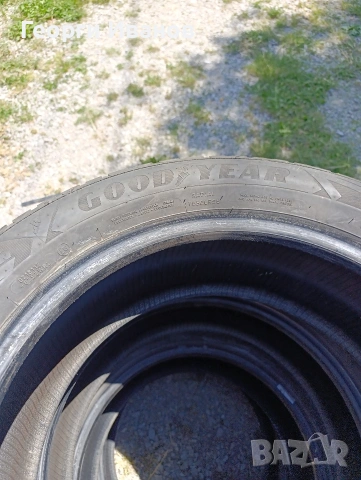 Зимни гуми Goodyear 215/55 R17 – Комплект 4 бр., снимка 2 - Гуми и джанти - 54916823